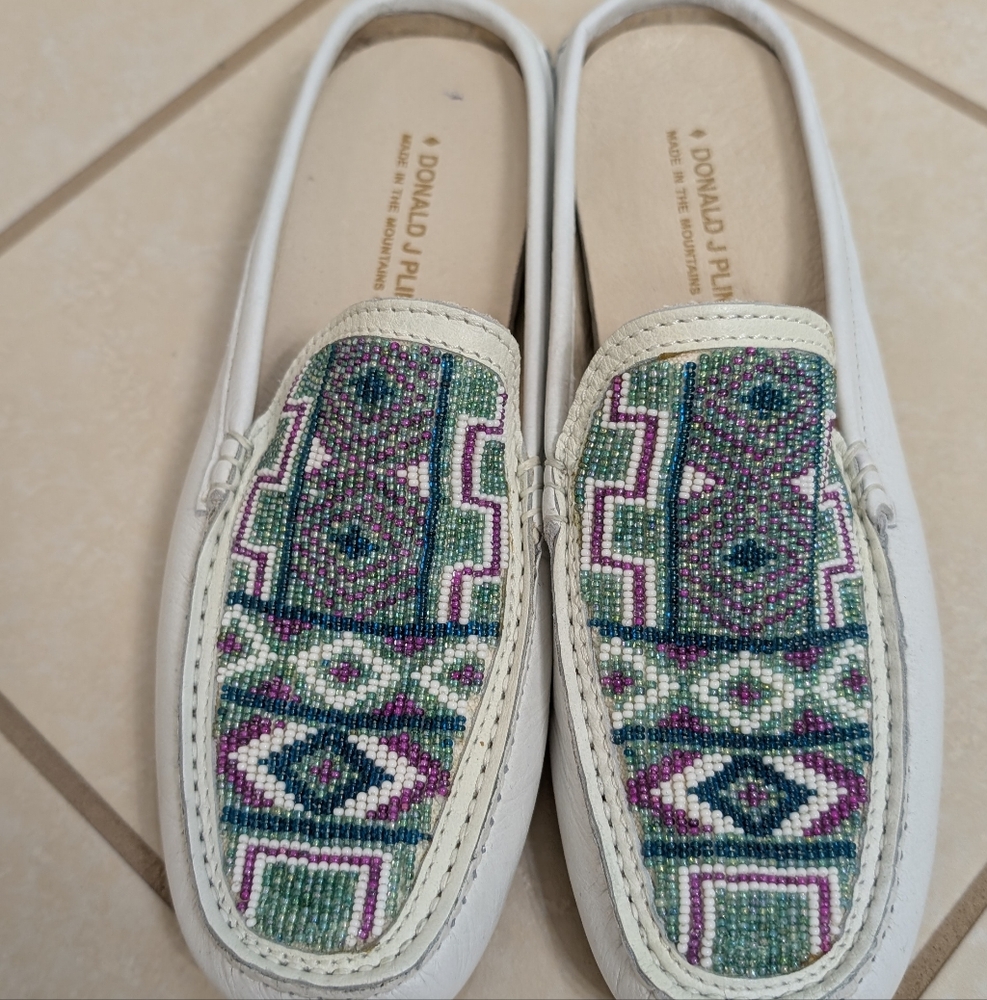 Donald J Pliner White leather beaded mule shoes